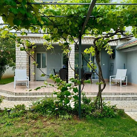 Enna Apartment A Meerblick Perfect Location Medulin Exterior photo