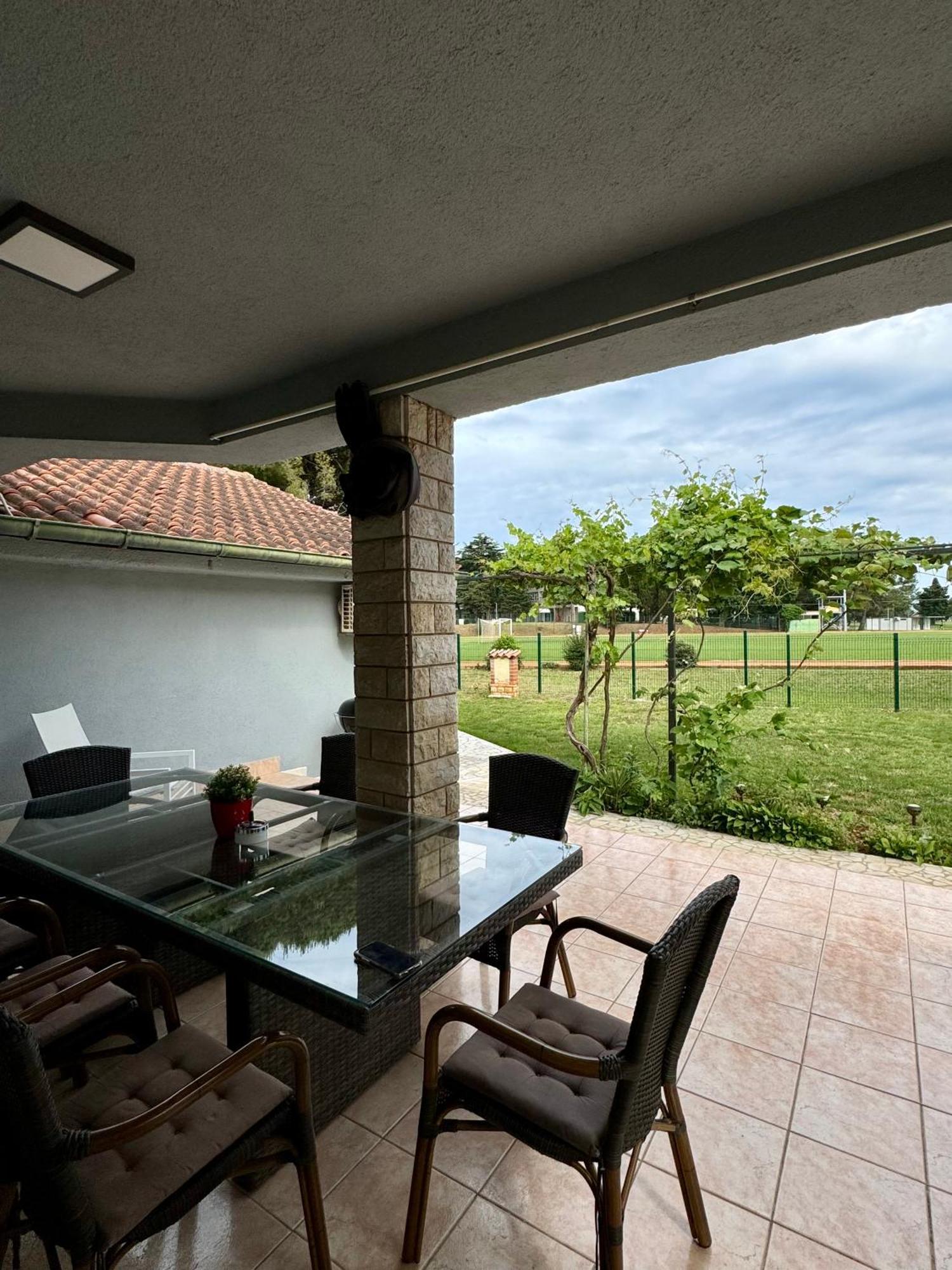 Enna Apartment A Meerblick Perfect Location Medulin Exterior photo
