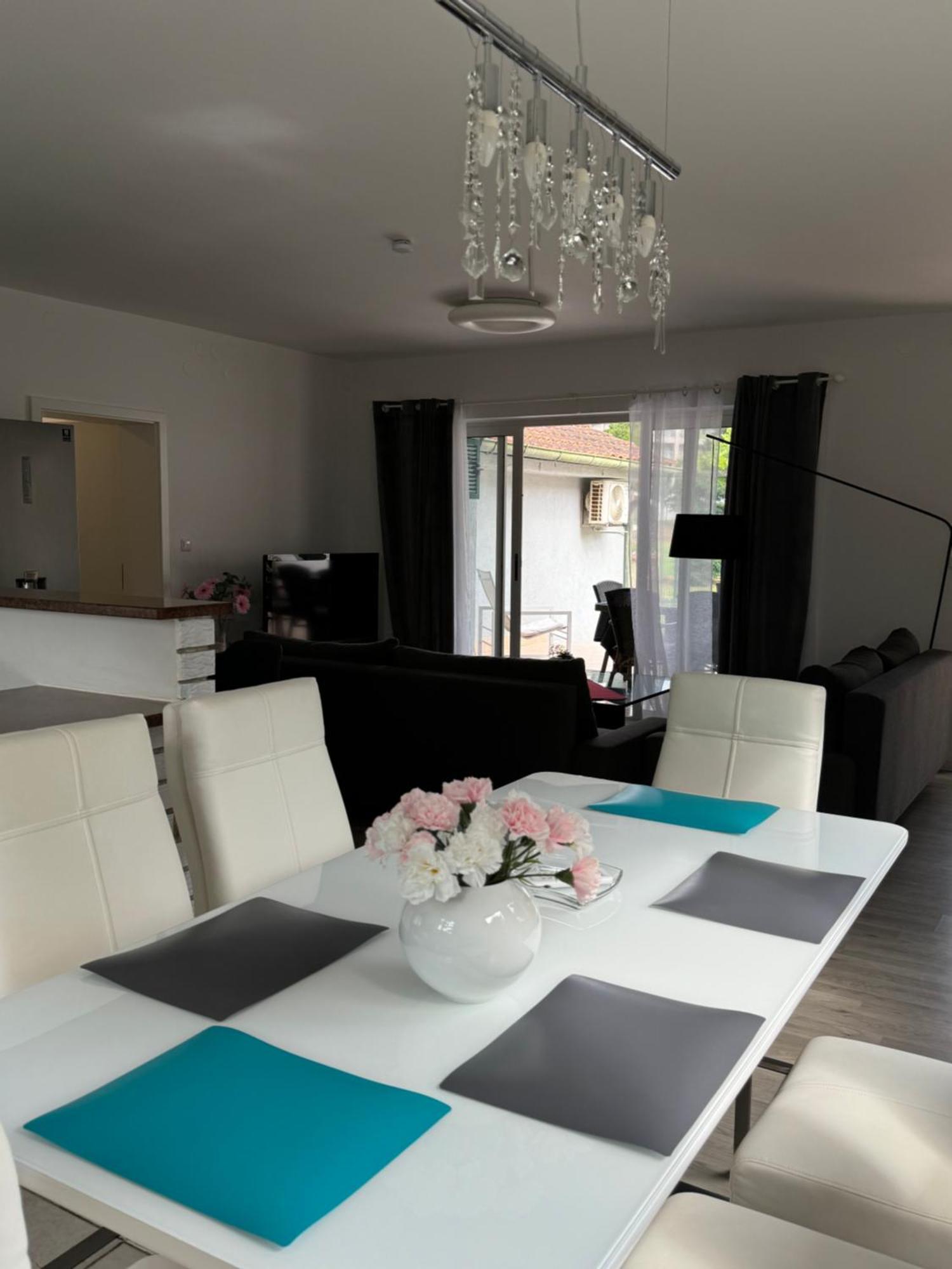 Enna Apartment A Meerblick Perfect Location Medulin Exterior photo
