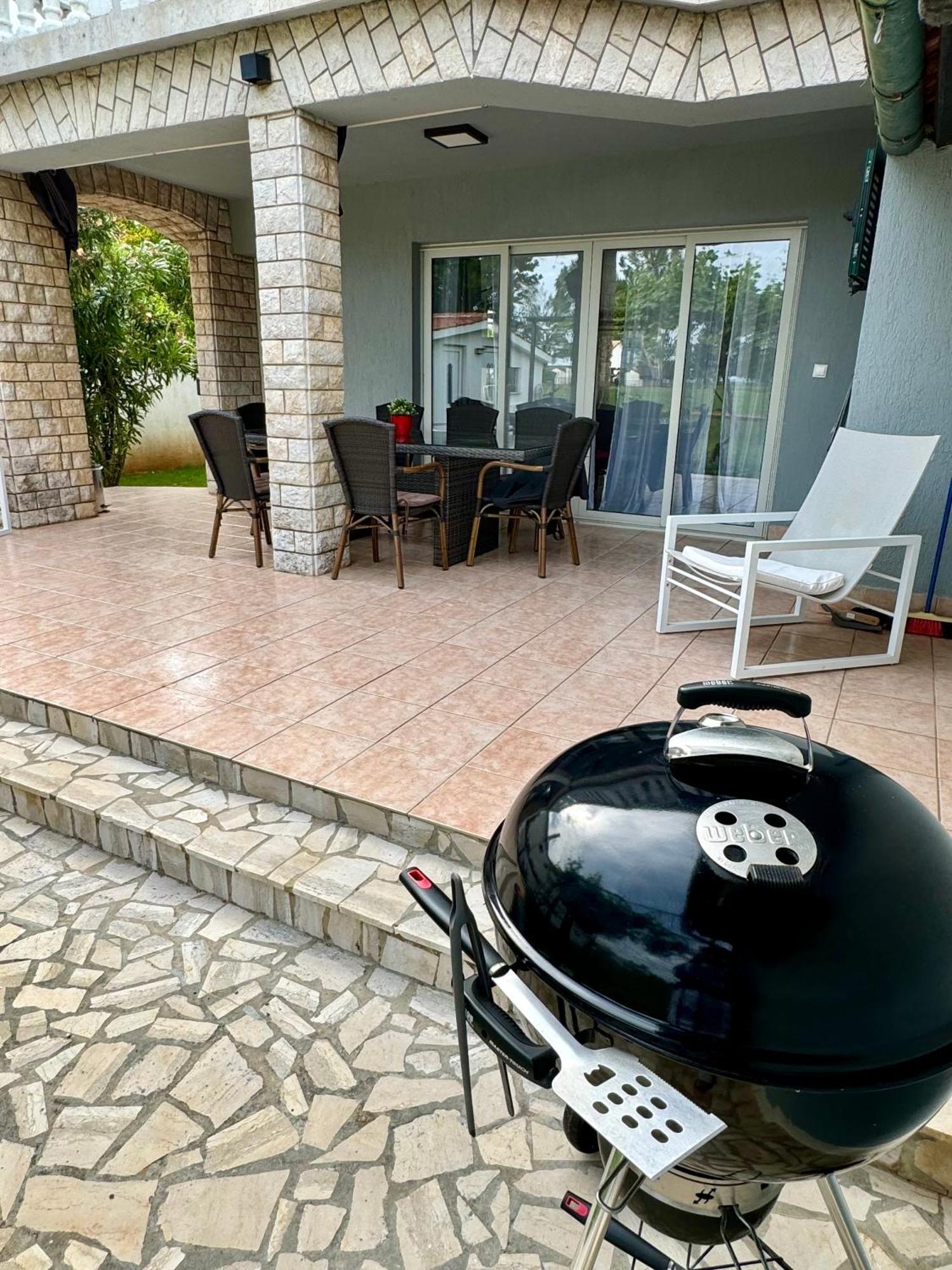 Enna Apartment A Meerblick Perfect Location Medulin Exterior photo